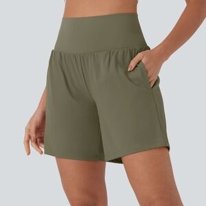 HALARA High-Waisted Olive Shorts